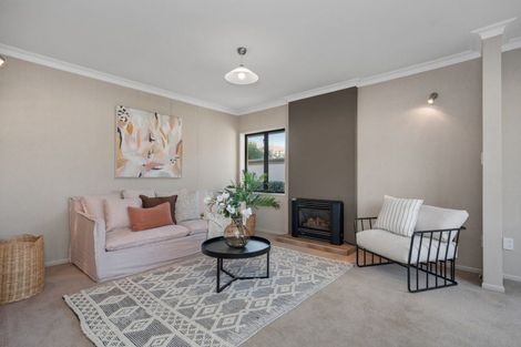 Photo of property in 2 Pemberton Crescent, Greerton, Tauranga, 3112