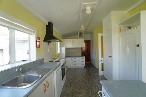 Photo of property in 6 Durham Street, Picton, 7220