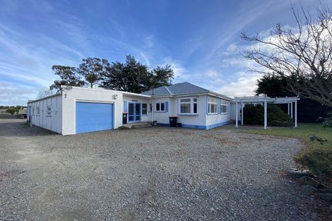 Photo of property in 16 Te Wanaka Road, Awapuni, Palmerston North, 4412