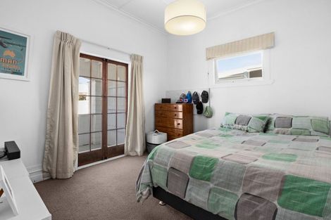 Photo of property in 74 Nelson Crescent, Napier South, Napier, 4110