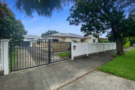 Photo of property in 4 Mahoe Street, Eastbourne, Lower Hutt, 5013