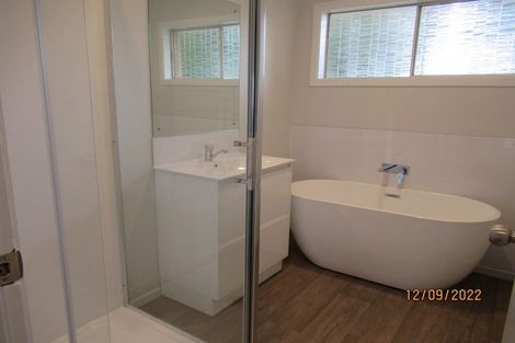 Photo of property in 4 Zita Maria Drive, Massey, Auckland, 0614