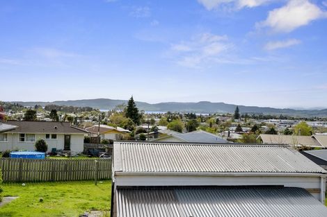 Photo of property in 72 Mallard Drive, Selwyn Heights, Rotorua, 3015