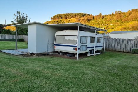 Photo of property in 9 Tainui Street, Mokau, 4376