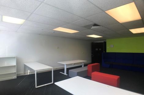 Photo of property in 300 Queen Sh25 Street, Thames, 3500