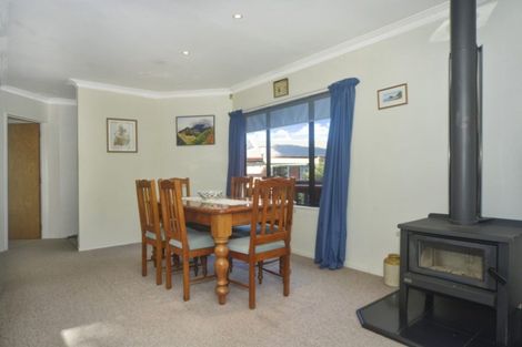 Photo of property in 6 Cobb Place, Otaki, 5512
