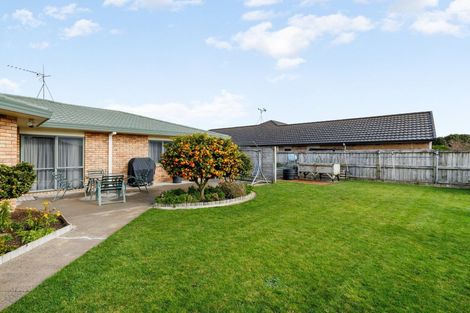 Photo of property in 2 Brunswick Place, Rototuna North, Hamilton, 3210