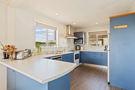 Photo of property in 5 Browne Street, Waitara, 4320