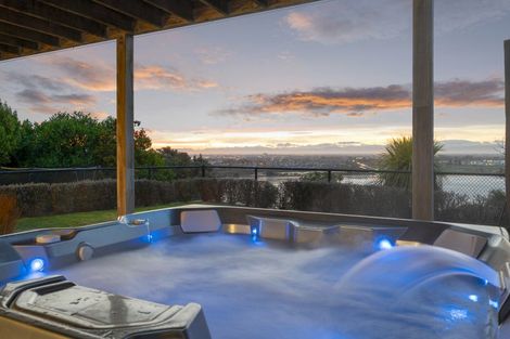 Photo of property in 12 Marama Crescent, Mount Pleasant, Christchurch, 8081