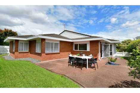 Photo of property in 16 Crampton Court, Orewa, 0931