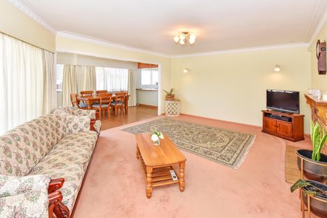 Photo of property in 1 Tanners Road, Mangere Bridge, Auckland, 2022