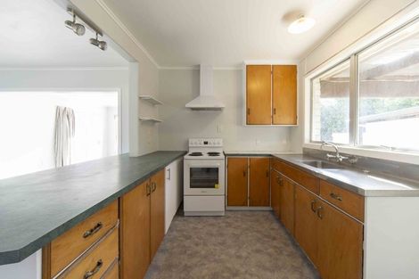 Photo of property in 21 Oakfield Crescent, Pukete, Hamilton, 3200