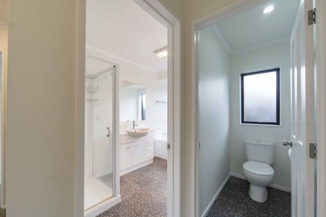 Photo of property in 16 Ravenscourt Place, Huntington, Hamilton, 3210