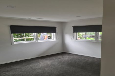 Photo of property in 15 Crompton Road, Massey, Auckland, 0614