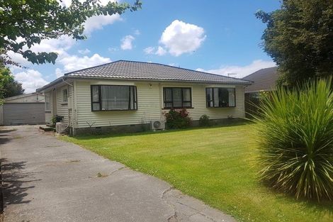 Photo of property in 18 Worthy Street, Ilam, Christchurch, 8041