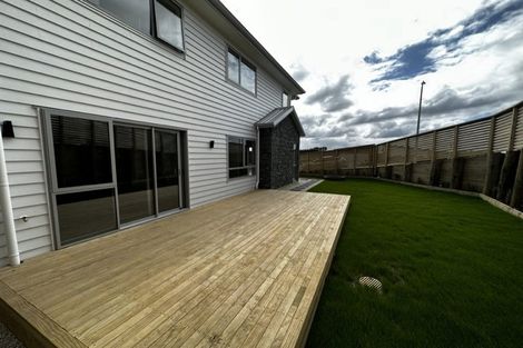 Photo of property in 1 Sunnyheights Road, Orewa, 0931