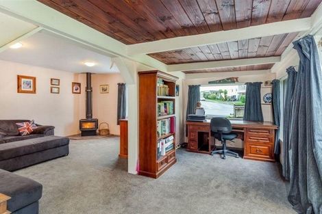 Photo of property in 569 Swanson Road, Ranui, Auckland, 0612