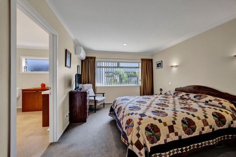 Photo of property in 7 Manuka Place, Whalers Gate, New Plymouth, 4310