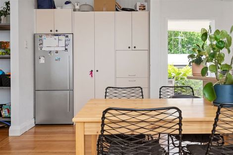 Photo of property in 3 Moore Street, Leamington, Cambridge, 3432