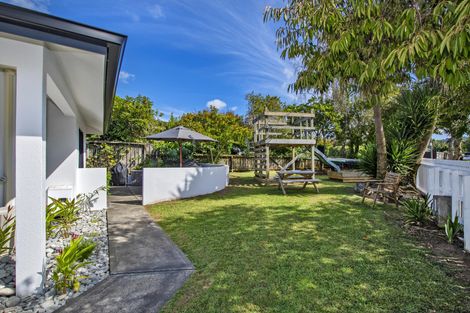 Photo of property in 2 Kotuku Street, Maunu, Whangarei, 0110