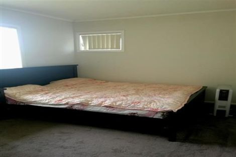 Photo of property in 1/11 Strid Road, Te Atatu South, Auckland, 0610