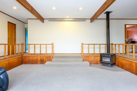 Photo of property in 131 Chivalry Road, Glenfield, Auckland, 0629