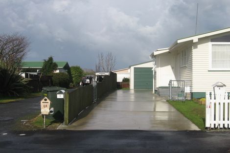 Photo of property in 8 Cricket Place, Melville, Hamilton, 3206