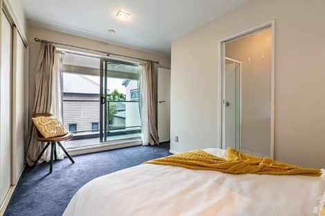 Photo of property in 496c Barbadoes Street, Edgeware, Christchurch, 8013