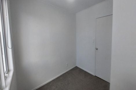 Photo of property in 9 Maybelle Place, Kelston, Auckland, 0602