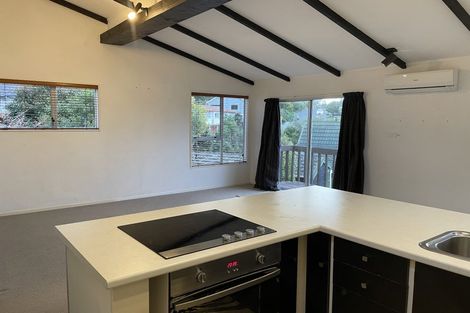 Photo of property in 35 Chorley Grove, Churton Park, Wellington, 6037