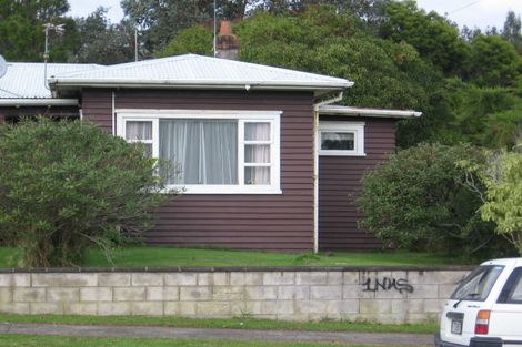 Photo of property in 716 Swanson Road, Swanson, Auckland, 0612