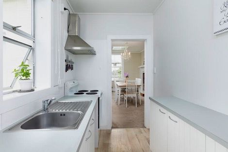 Photo of property in 12 Neesons Way, Glendene, Auckland, 0602