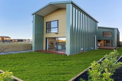 Photo of property in 33 Karaka Village Parade, Karaka, 2580