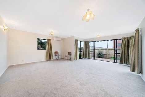 Photo of property in 3/24 Miro Street, New Lynn, Auckland, 0600