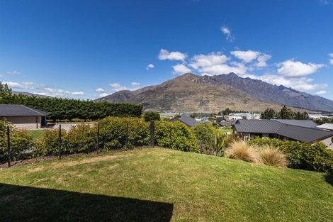Photo of property in 5 Batsford Lane, Lower Shotover, Queenstown, 9371