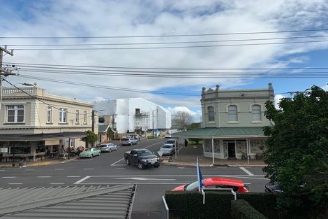 Photo of property in 107 Hinemoa Street, Birkenhead, Auckland, 0626