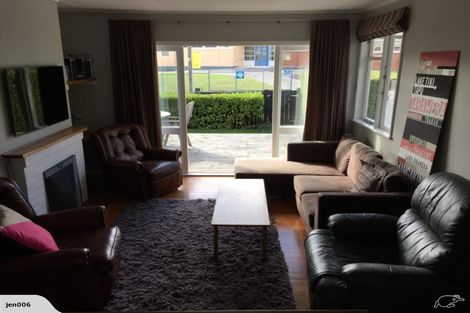 Photo of property in 5 Taratoa Street, Point England, Auckland, 1072