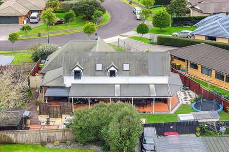 Photo of property in 6 Fencourt Place, Rototuna North, Hamilton, 3210