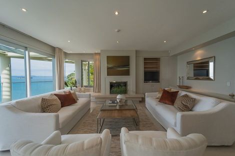 Photo of property in 10 Colleen Court, Cockle Bay, Auckland, 2014