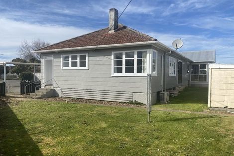 Photo of property in 9-11 Raleigh Street, Vogeltown, New Plymouth, 4310