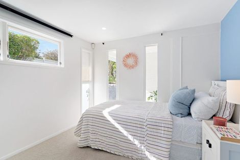 Photo of property in 17 Hillcrest Grove, Hillpark, Auckland, 2102