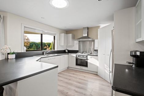 Photo of property in 1 Manorburn Place, Lake Hayes, Queenstown, 9304