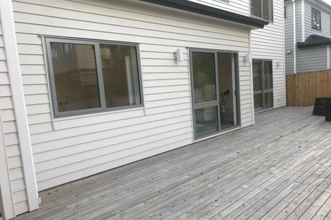 Photo of property in 10 Wyon Way, Flat Bush, Auckland, 2016