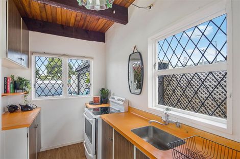 Photo of property in 1/20 Frankmoore Avenue, Johnsonville, Wellington, 6037