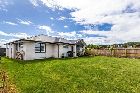 Photo of property in 3 Kohuhu Place, Motuoapa, 3382