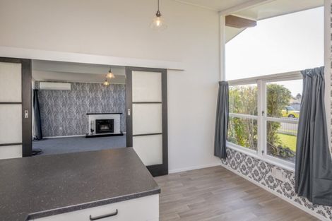 Photo of property in 4 Weld Street, Levin, 5510
