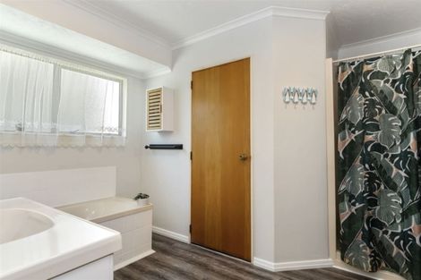 Photo of property in 27d Hartford Avenue, Papamoa Beach, Papamoa, 3118