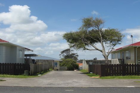 Photo of property in 89 Maplesden Drive, Clendon Park, Auckland, 2103