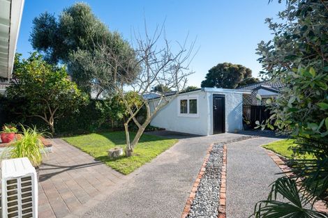Photo of property in 9 Kinross White Street, Napier South, Napier, 4110