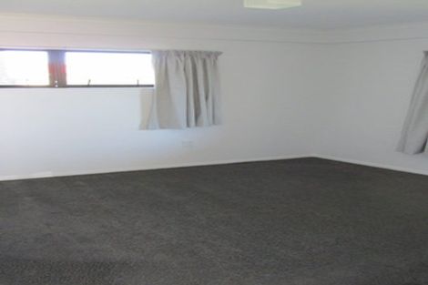 Photo of property in 17 Downing Place, Welcome Bay, Tauranga, 3112